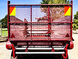 Giltrap RF9  Silage Wagon w side feed - picture0' - Click to enlarge
