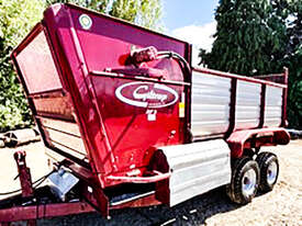 Giltrap RF9  Silage Wagon w side feed - picture2' - Click to enlarge