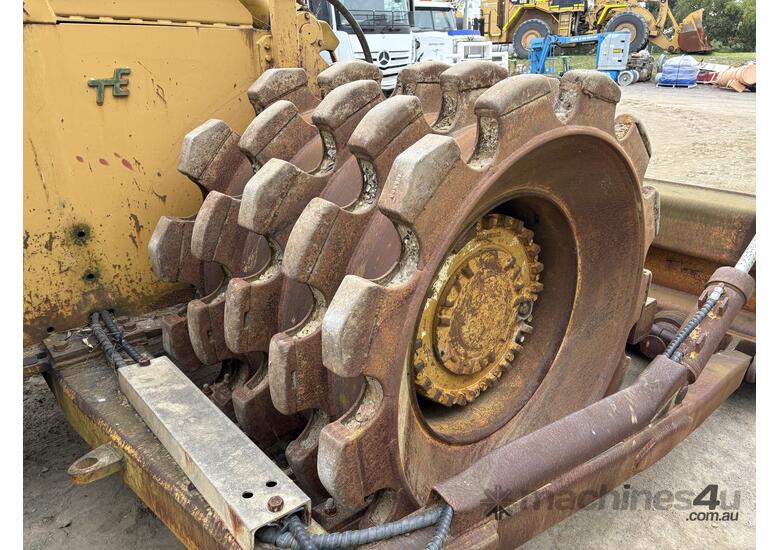 1991 Cat 825C Compactor