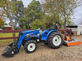 NH Workmaster 40 Tractor - picture0' - Click to enlarge