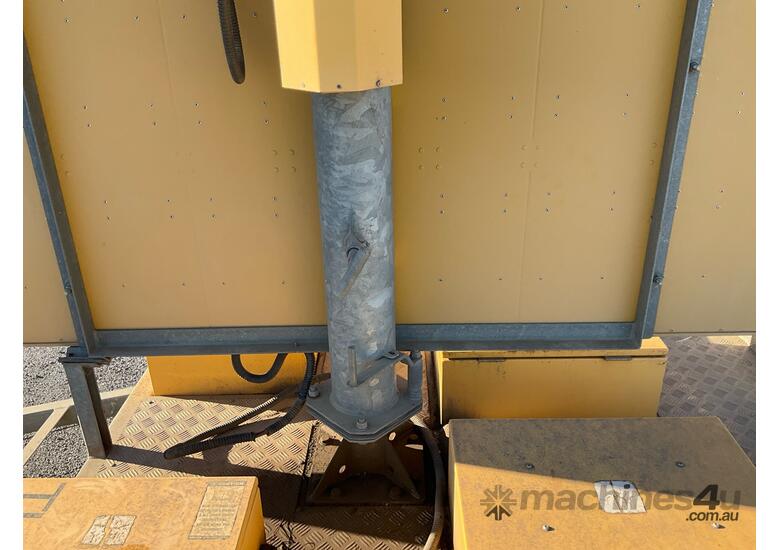 caption 2013 Safe Roads F1504001 VMS Board (Trailer Mounted)