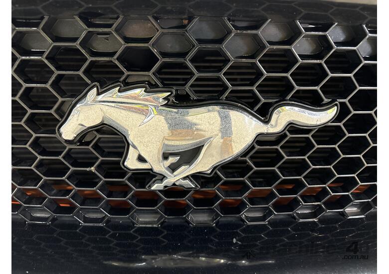 caption 2019 Ford Mustang GT Coupe (Petrol) (Manual)