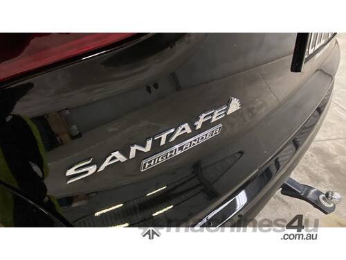 caption 2023 Hyundai Santa Fe Highlander Wagon T/Diesel (Auto) (Council Asset)