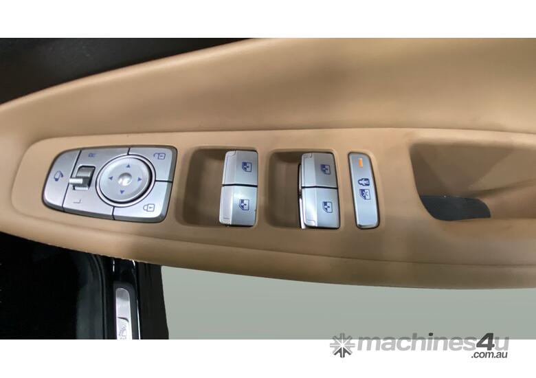 caption 2023 Hyundai Santa Fe Highlander Wagon T/Diesel (Auto) (Council Asset)