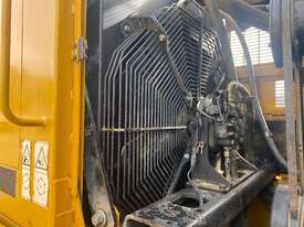 Kawasaki 90ZV-2 Articulated Wheeled Loader - picture1' - Click to enlarge