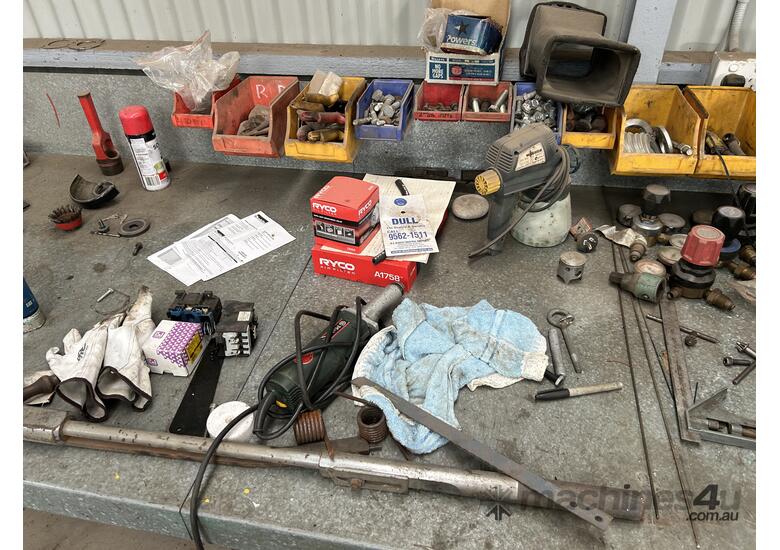 caption Contents Of Steel Frame Workbench W Vice