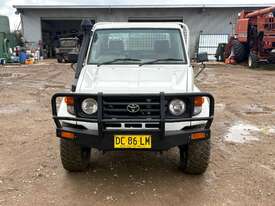 Land Cruiser Ute  - picture1' - Click to enlarge