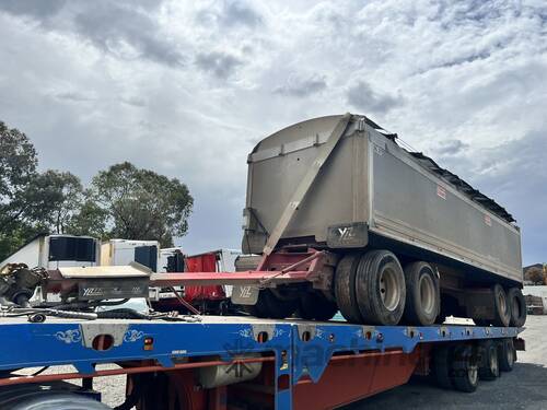 caption YLZ Truck Bodies DT4 Quad Dog Tipping Trailer