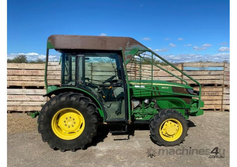 John Deere 5100