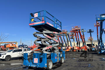 Genie GS4390RT 2007 43ft Diesel Rough Terrain Scissor Lift - 680kg SWL, 4WD