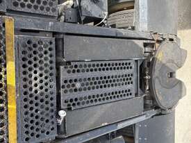 2016 Daysworth Kalmar\ Ottawa TL175 Terminal Tractor - picture0' - Click to enlarge