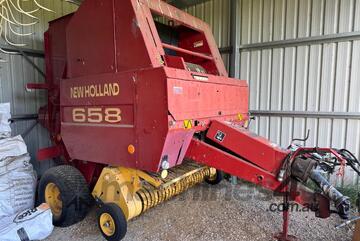 New Holland   658 New Holland   658