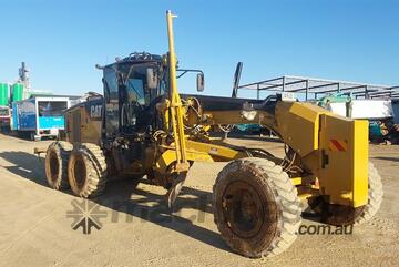 Caterpillar   12M Caterpillar   12M
