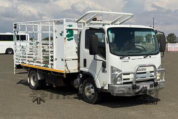 Isuzu 2012   NPR 300-155 TRUCK