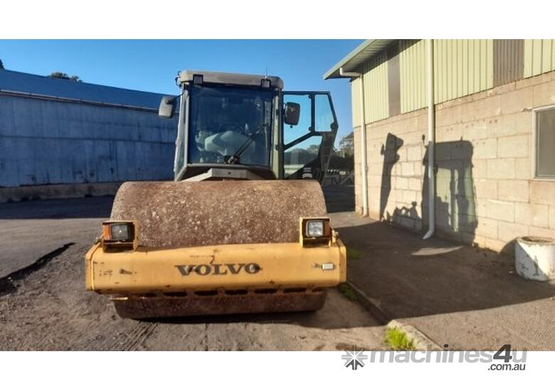 2012 VOLVO SD130D ROLLER U4975