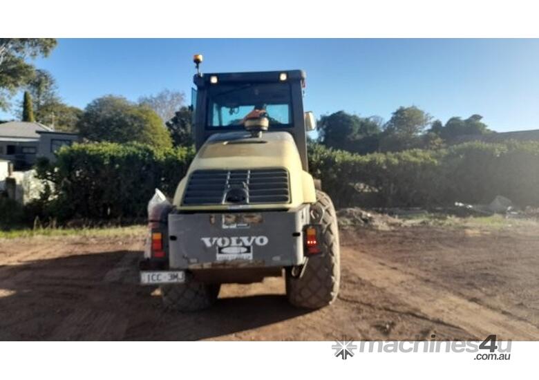 2012 VOLVO SD130D ROLLER U4975