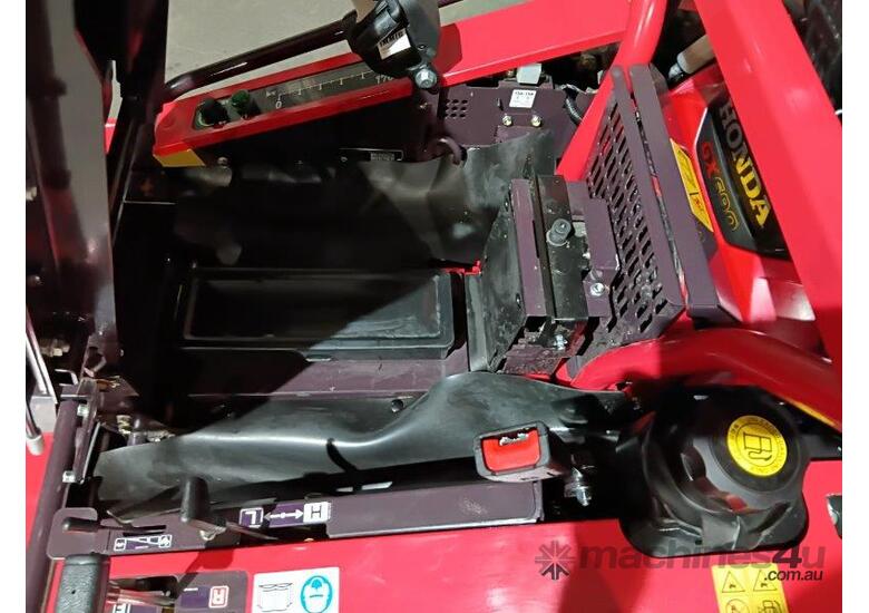 BRAND NEW RAZORBACK CMX2406 JAPANESE BUILT AWD, POWERED BY HONDA GX690 4 STROKE MOTOR 