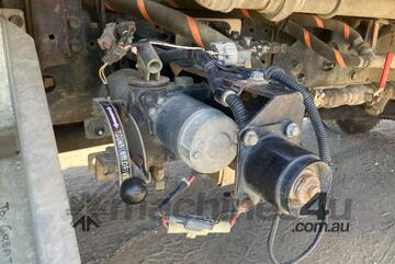 Isuzu 2000   FSS Fire Truck