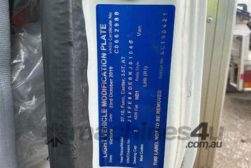 2010 Mitsubishi Fuso Canter Pantech