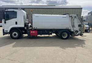 2020 Isuzu FSR 140-260 Garbage Compactor Rear Loader