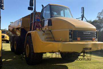 Caterpillar CAT 740 Dump Truck