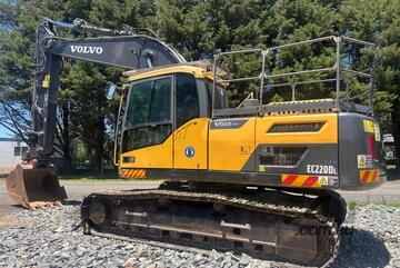 Volvo 2017   EC220DL