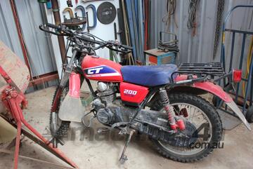 Honda   CT 200 Motorbike