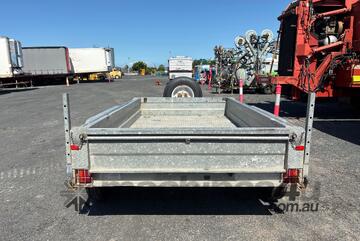 2010 PBL Trailers Tandem Axle Box Trailer