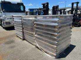 30 Pallets in 3 Stacks - picture0' - Click to enlarge