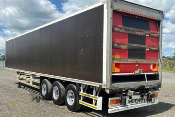 2013 Schmitz ST3 Tri Axle Pantech Trailer