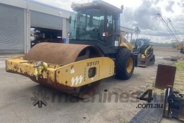 2021 XCMG XS123 Smooth Drum Roller