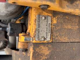 Partner Edge Trimmer 2 Stroke - picture1' - Click to enlarge