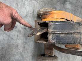 Partner Edge Trimmer 2 Stroke - picture0' - Click to enlarge