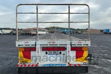 2010 Maxitrans ST3 45ft Tri Axle Flat Top Trailer