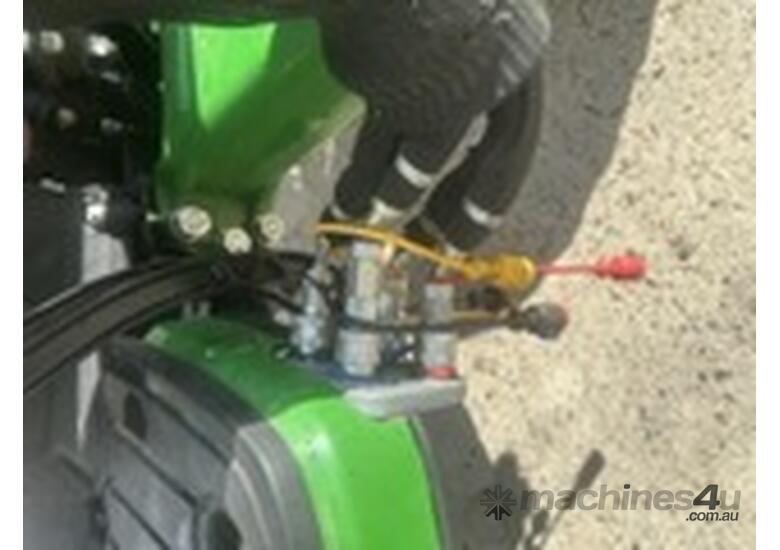 2017 John Deere 1025R Compact Ut Tractors