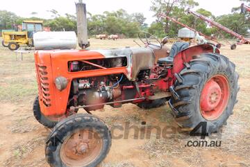 International   B275 Tractor
