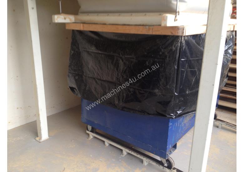 caption Black Bin Liners to suit 1.5m sq.bins
