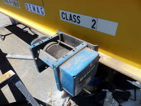 Demag loading dock pedestal slew crane - picture0' - Click to enlarge