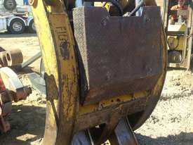 HYDRAULIC GRAB 20-25TON - picture0' - Click to enlarge