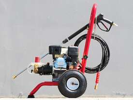 Petrol Pressure Washer 3000 PSI - picture0' - Click to enlarge