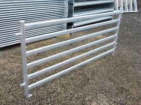 Heavy Duty gates and panels for Sheep / Goat / Pig Yard / Pens  - picture0' - Click to enlarge