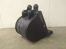 350MM TOOTHED TRENCHING BUCKET SUIT 1-2T EXCAVATOR D632 - picture2' - Click to enlarge
