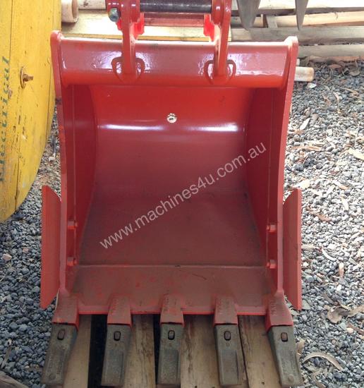 caption JAWS 600mm Bucket - Brand New