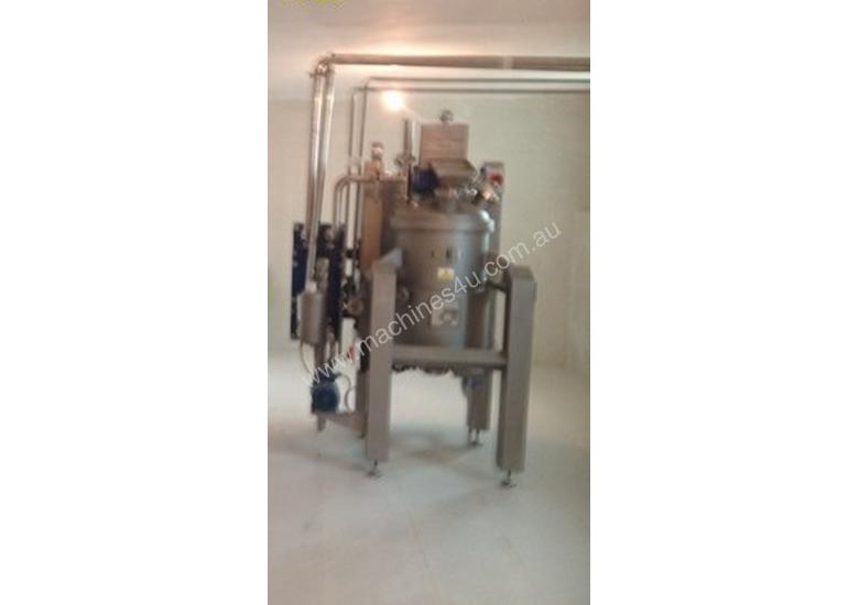 caption Complete 100 kg Batch Vacuum Cooker system
