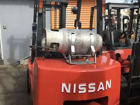 Nissan forklift 3.5 Ton 4300mm Lift Refurbished - picture2' - Click to enlarge
