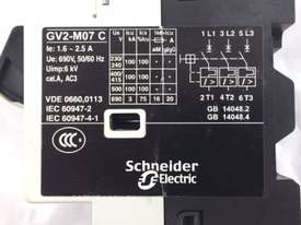 Schneider GV2-M07 C GV2 M07 C Motor Circuit Breake - picture2' - Click to enlarge