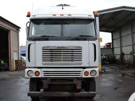 FREIGHTLINER ARGOSY Full Truck wrecking for parts to be sold  - picture0' - Click to enlarge