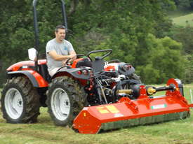 Antonio Carraro TRX7800S 4WD hillside tractor - picture0' - Click to enlarge