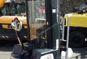 ACTIVE FORKLIFTS - CROWN WALKIE STACKER 3810MM LIFT 1361 KG CAPACITY 48V ONLY DONE 64 HRS NEAR NEW