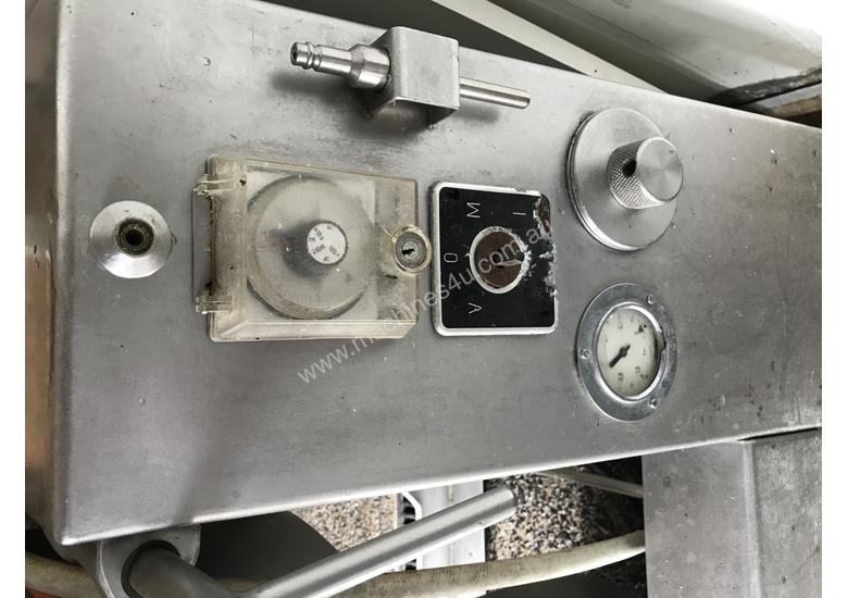 Used 1995 german madepurchased from Continental Butchery Supplies